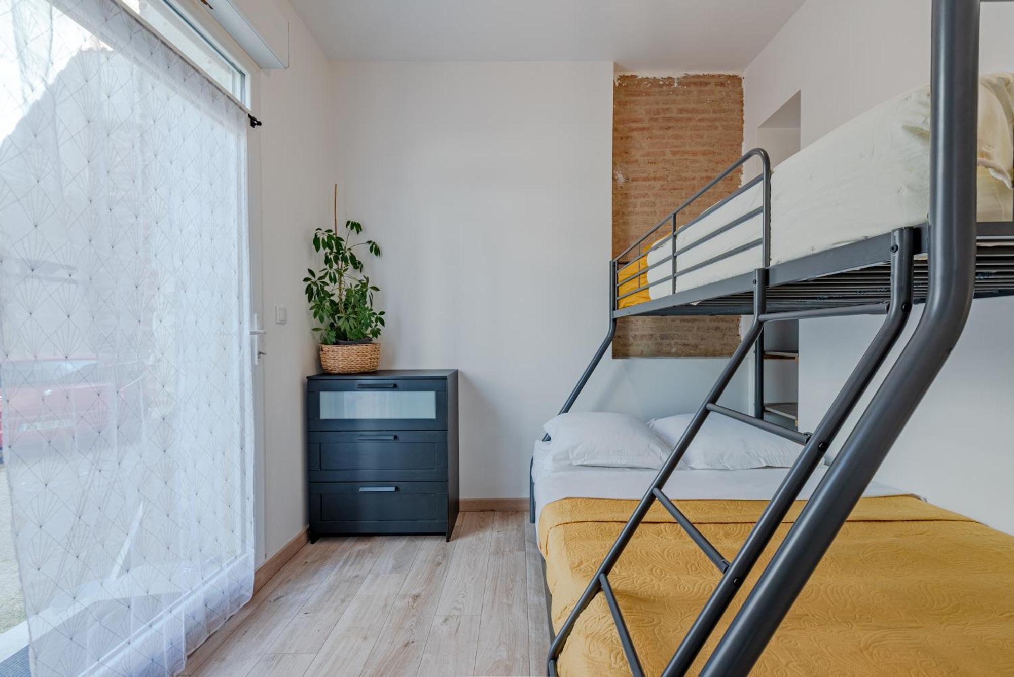 Chic Family - Neuf & Moderne - Parking Wifi Centre Ville Gare Tgv - Confort Ideal Famille - Offre Speciale Perpignan Exterior photo